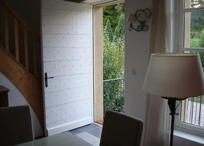 Les Communs Du Manoir Apartment *