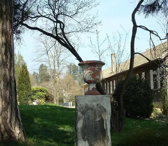 Les Communs Du Manoir Apartment