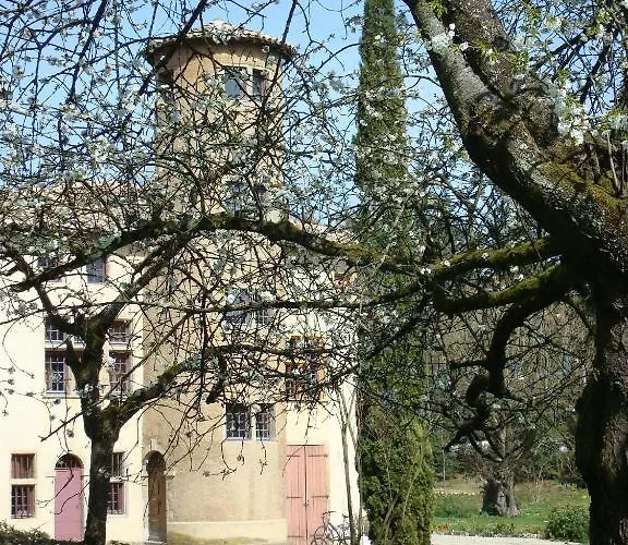 Les Communs Du Manoir Apartment *
