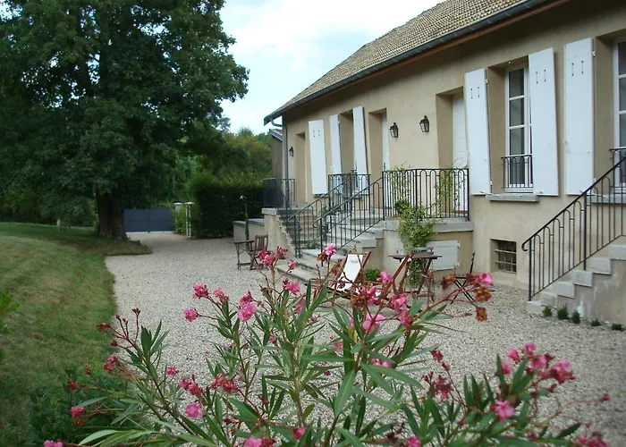 Les Communs Du Manoir アパート